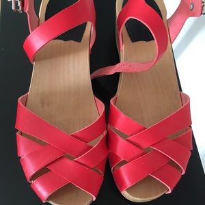 Red Swedish Hasbeens Magdalena